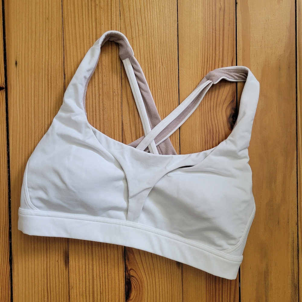Lululemon white stash it all sports bra top padded 6